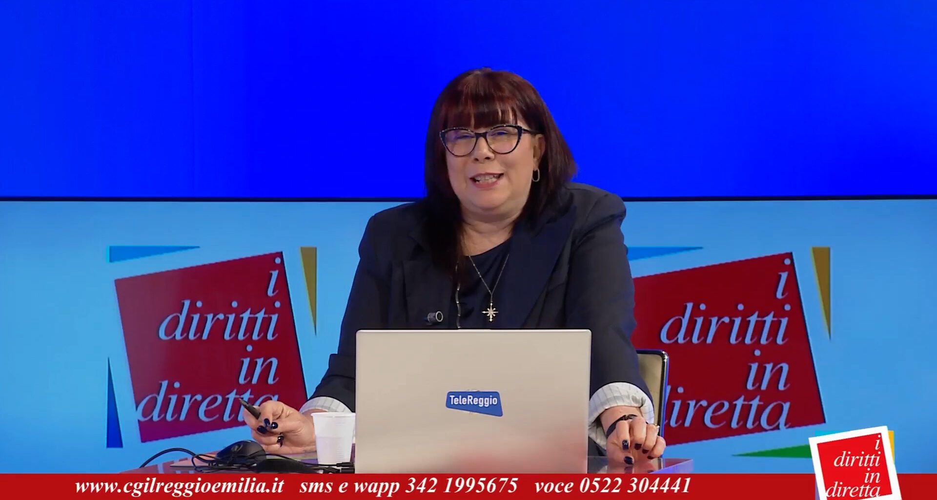 Cinzia Scagliarini conduce la trasmissione I Diritti in diretta